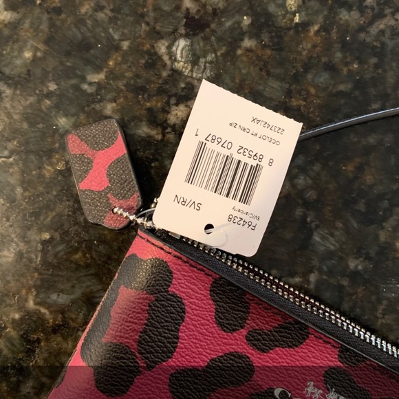 coach wallet - Picture 3 of 3